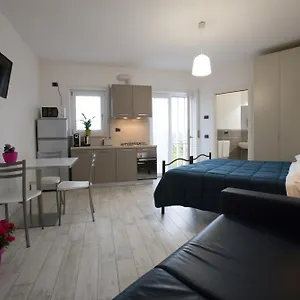  Apartment Residenza Gb Rossi 