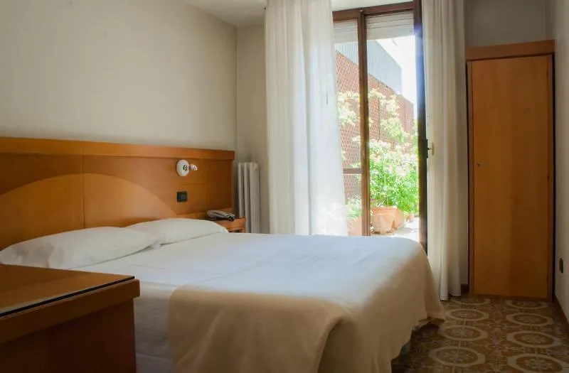 Boutique Hotel Trieste - Adults Only Verona 3*,
