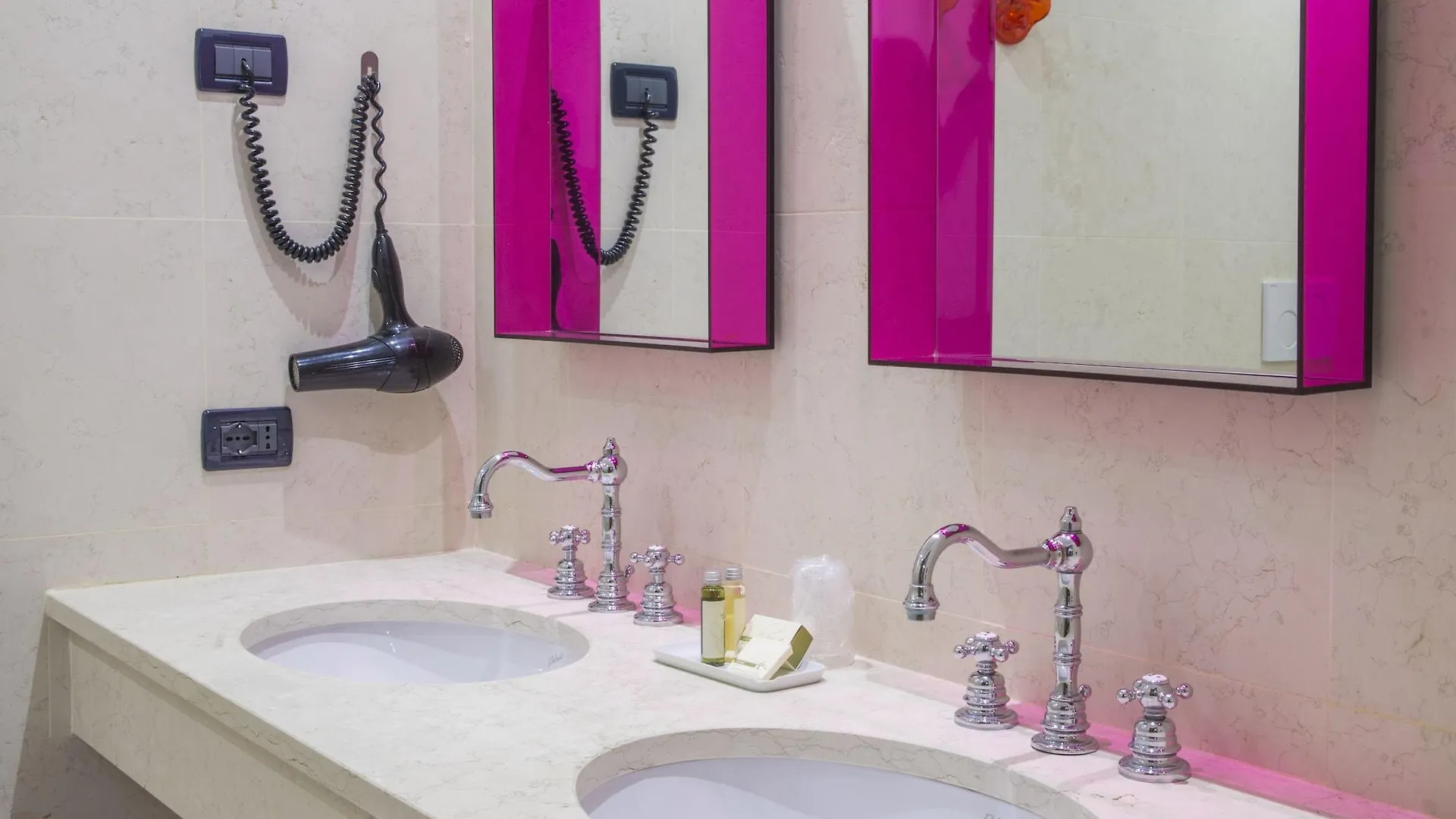 Boutique Hotel Trieste - Adults Only Verona